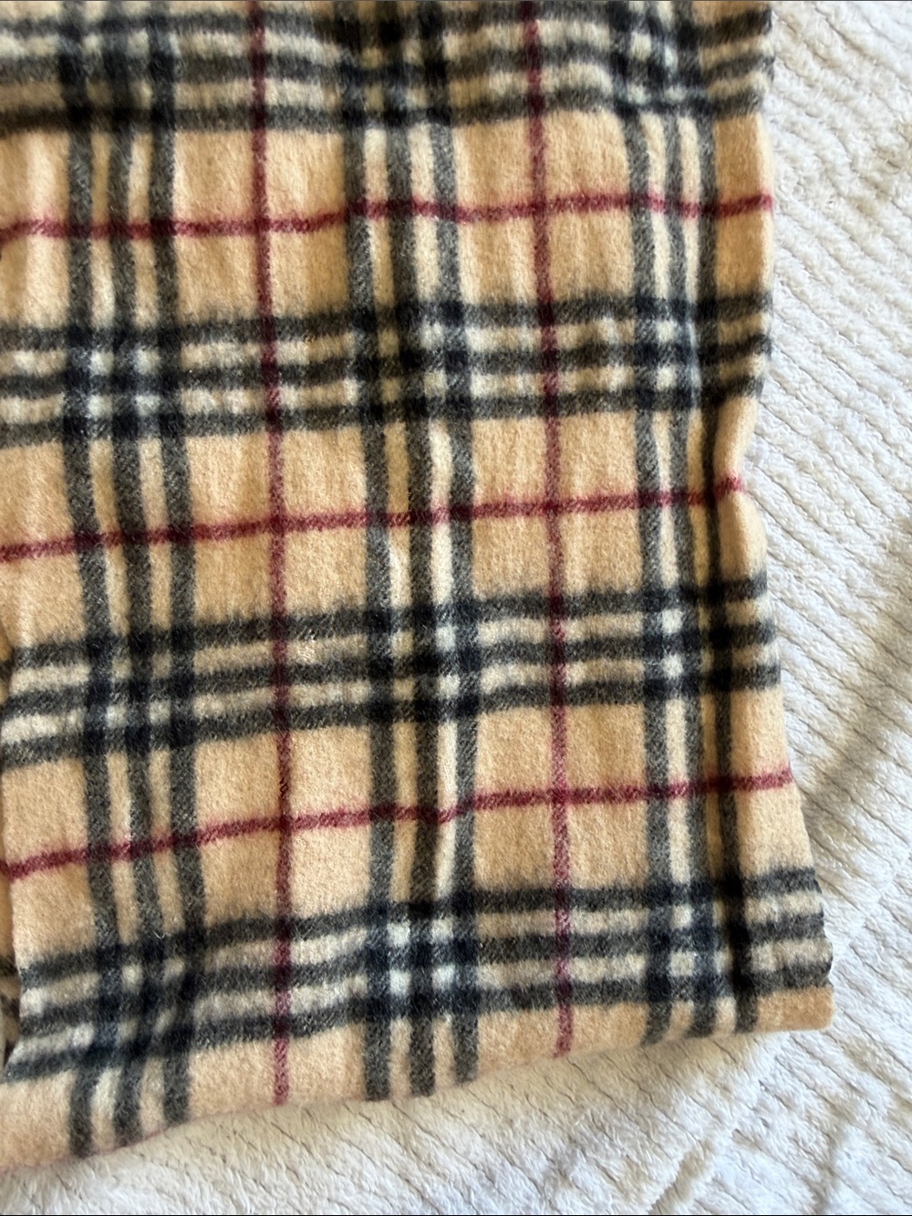 Burberry Beige Black Red Classic Check Scarf - Picture 6 of 6